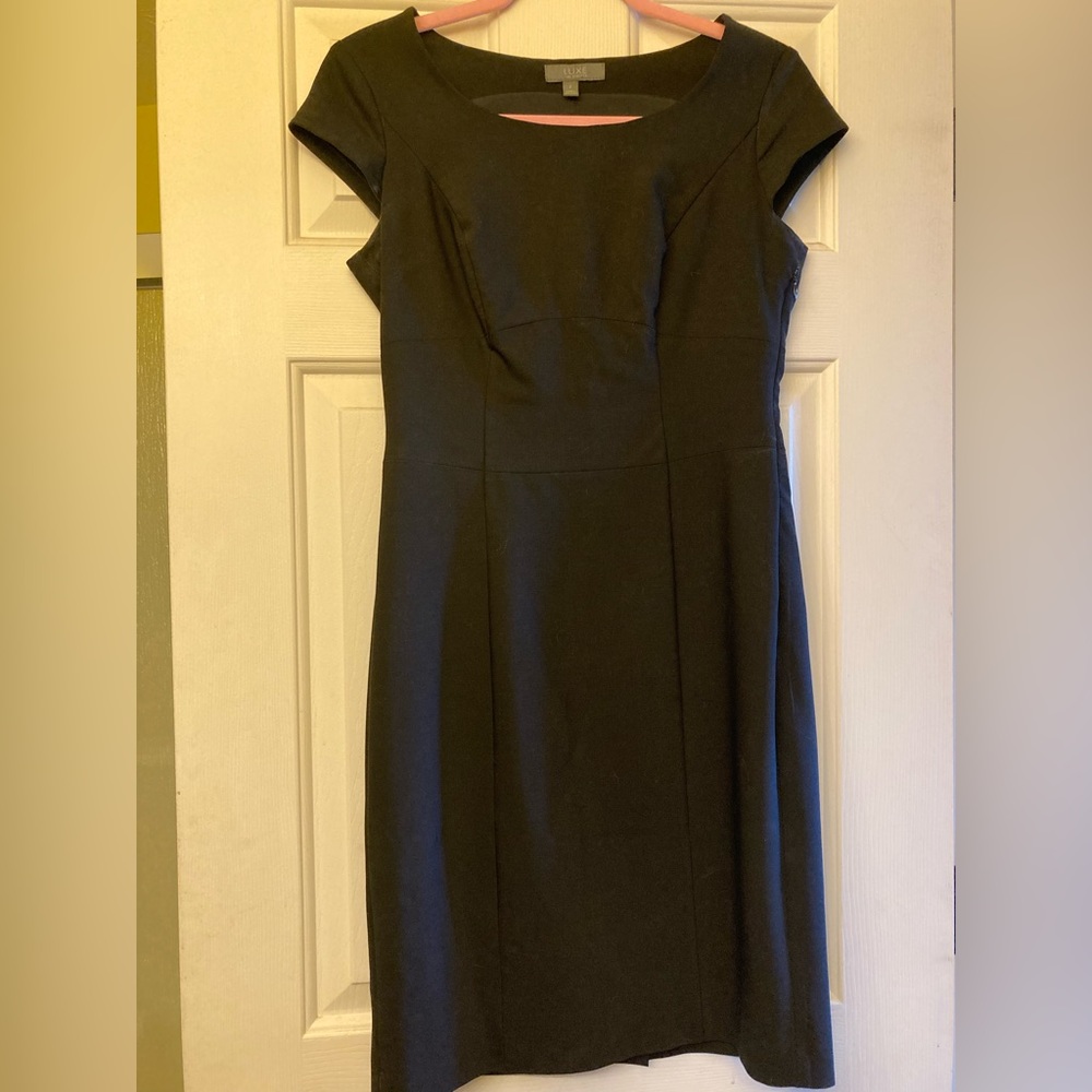The limited luxe collection, size 2, pretty black dress